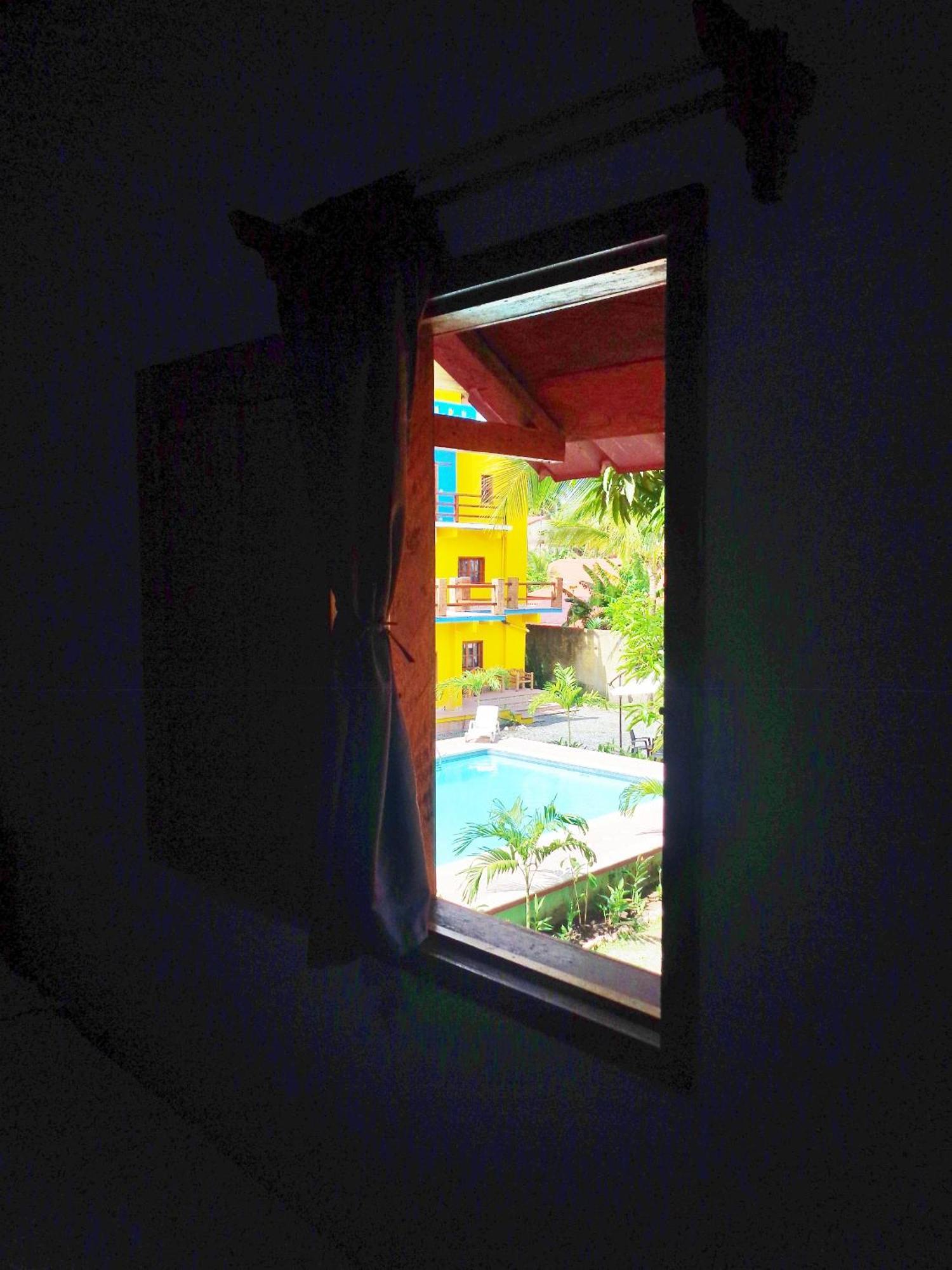 Livingston Resort Hotel 部屋 写真